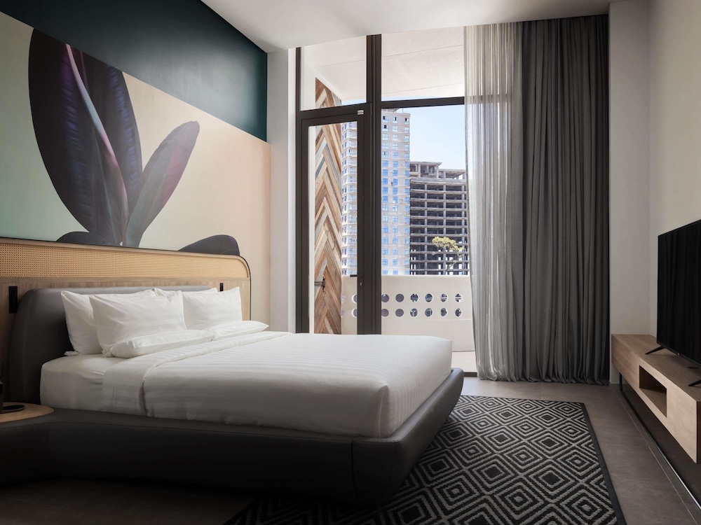 Superior Suite, Multiple Beds, City View - Photo 1