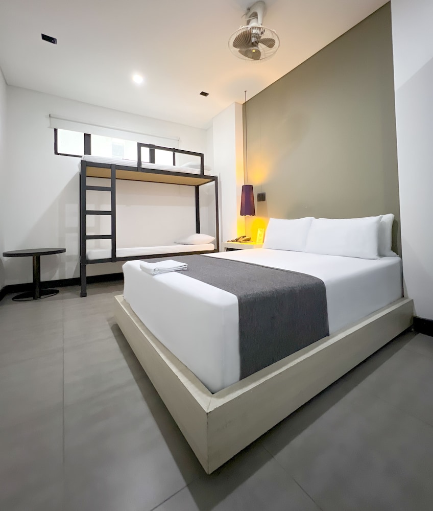 Classic Triple Room, 1 Bedroom photo 3