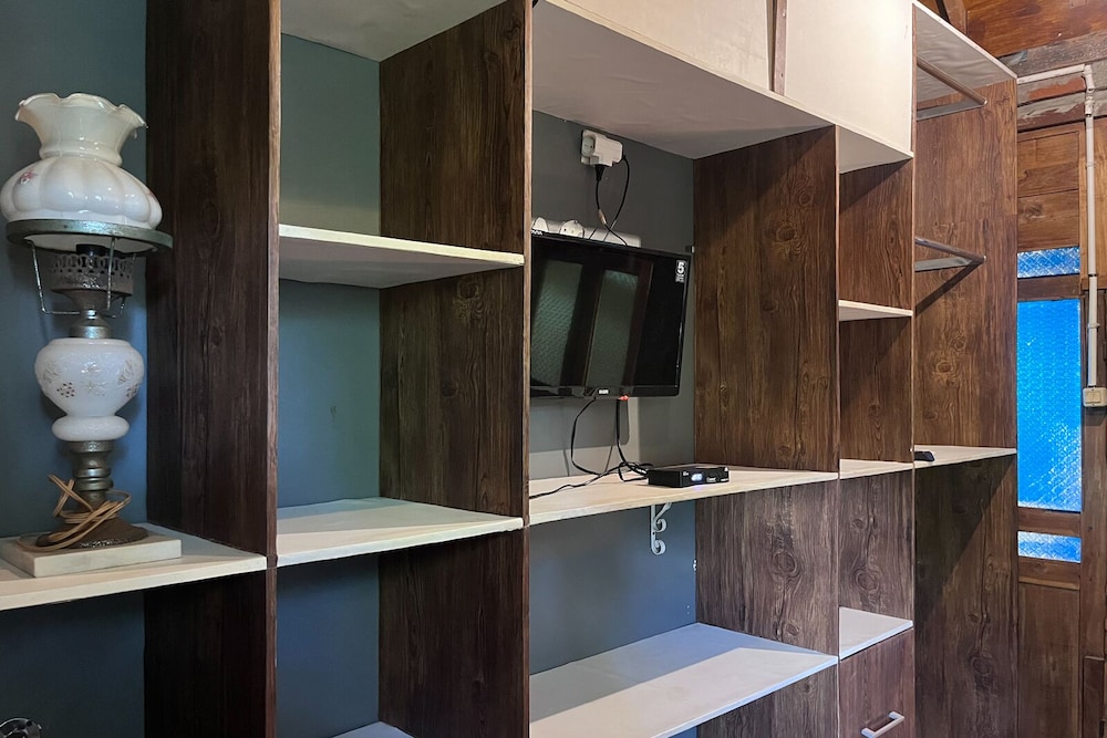 Executive Room - Photo 13