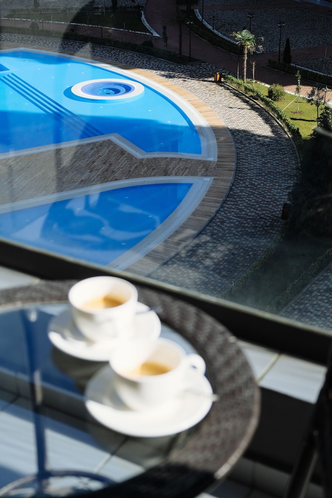Premium Suite - Photo 19