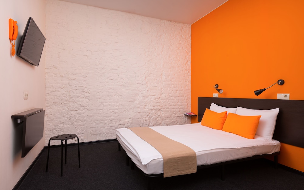 Standard Double or Twin Room, No Windows photo 1