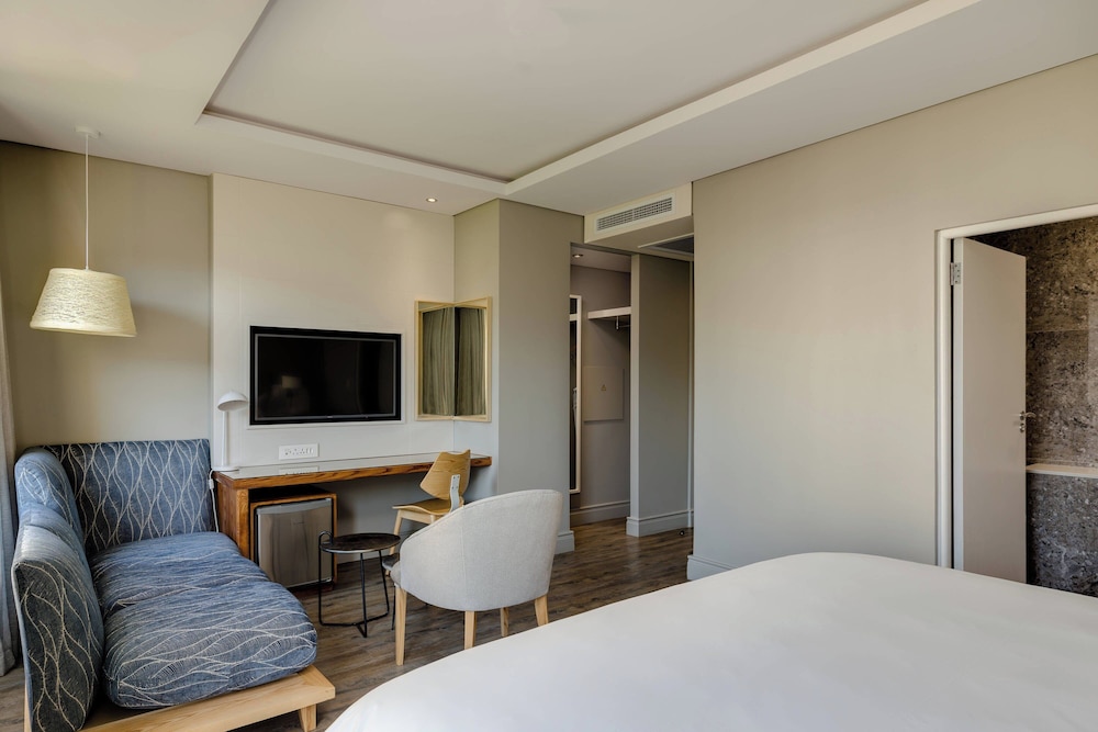 Room, 1 Double Bed thumbnail 5