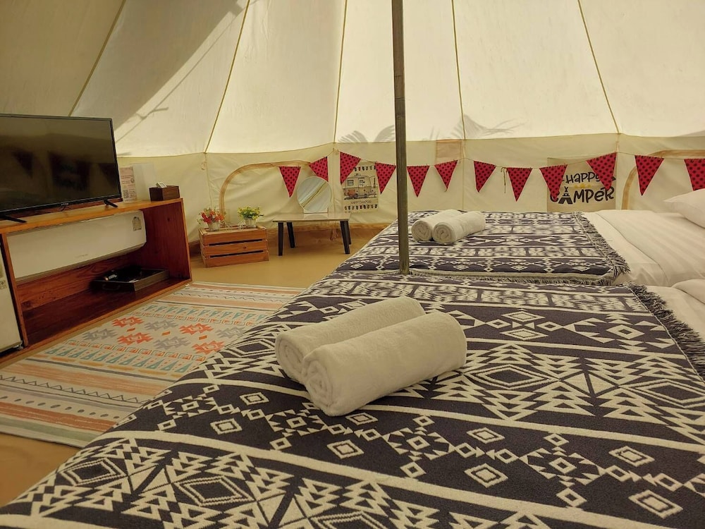 Family Bell Tent Garden View - Photo 8
