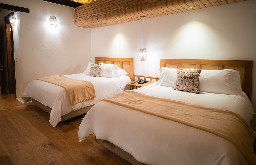 Superior Room, 2 Queen Beds - Photo 2