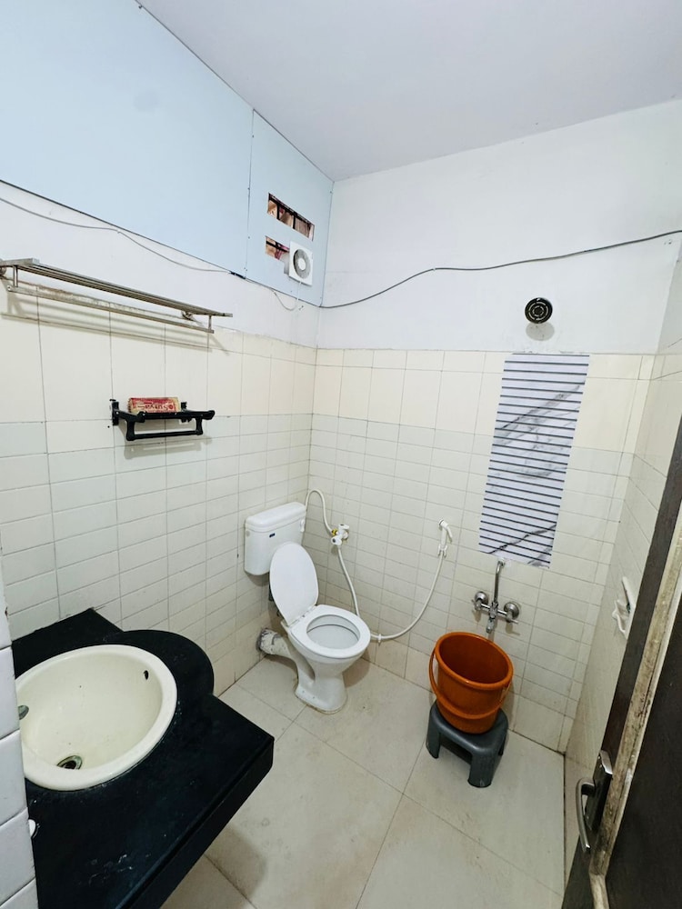 Basic Room photo 2