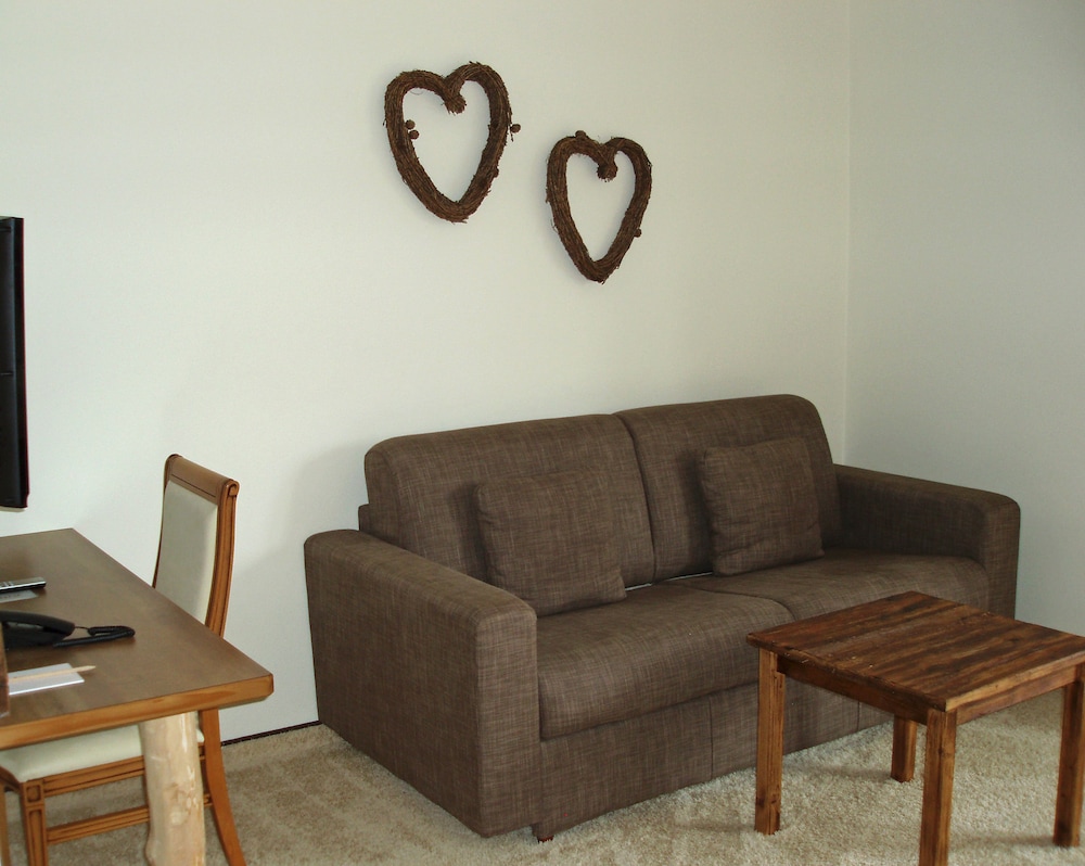 Family Suite, 2 Bedrooms, Balcony photo 3