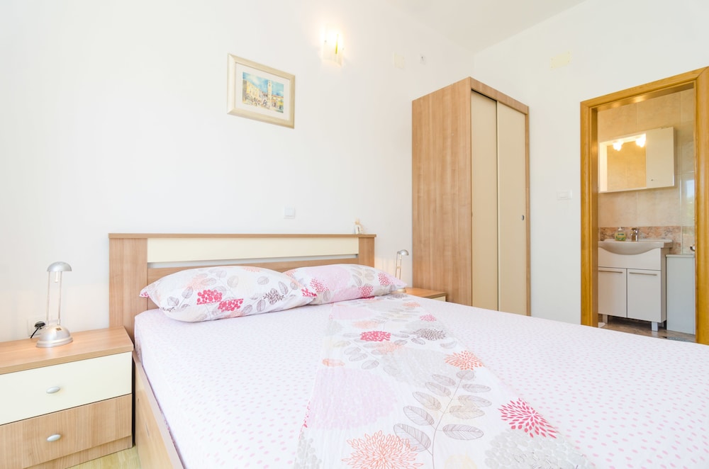 Studio (Apartments & Rooms Barišić - Studio) photo 2