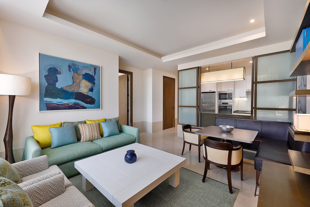 Luxury Room, 1 Bedroom thumbnail 5
