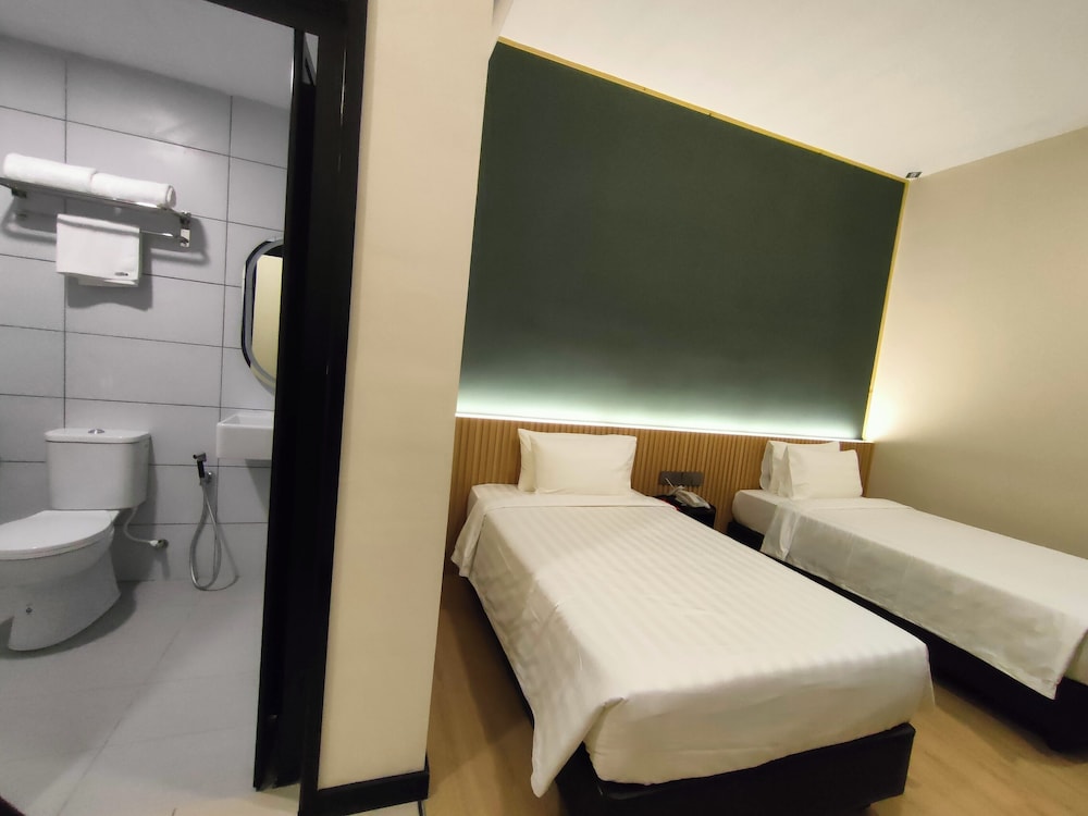 Executive Twin Room - Photo 2