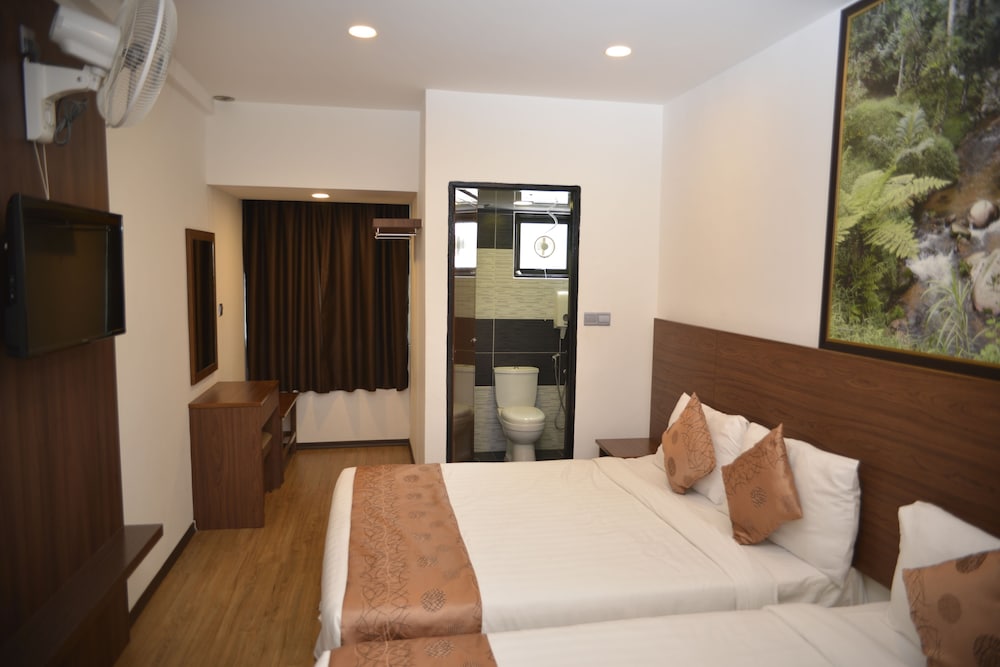 Deluxe Triple Room photo 3
