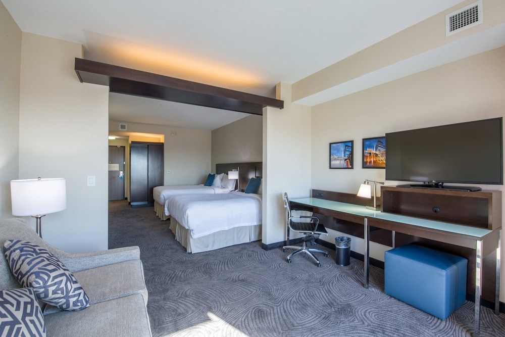 Suite, Multiple Beds, Balcony - Photo 5