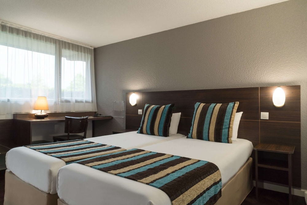 Comfort Room, 2 Twin Beds, Non Smoking photo 3