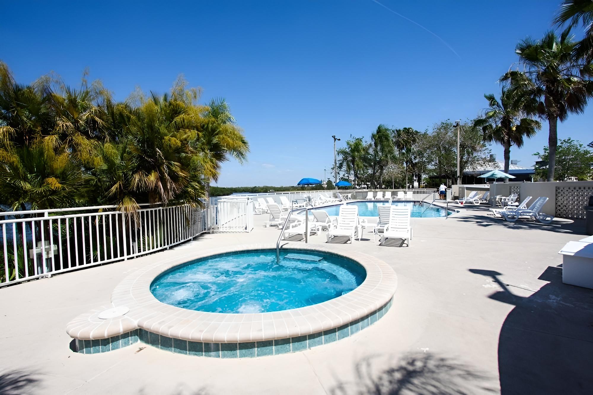 Apartment (615 Little Harbor)