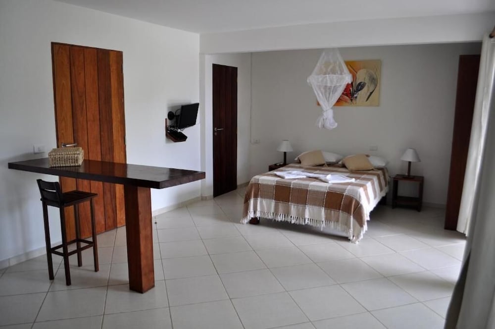 Premier Studio Suite, 1 Bedroom, Garden Area photo 3