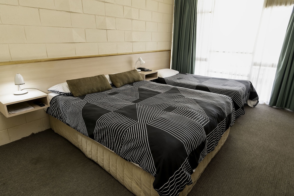 Triple Room - Photo 6