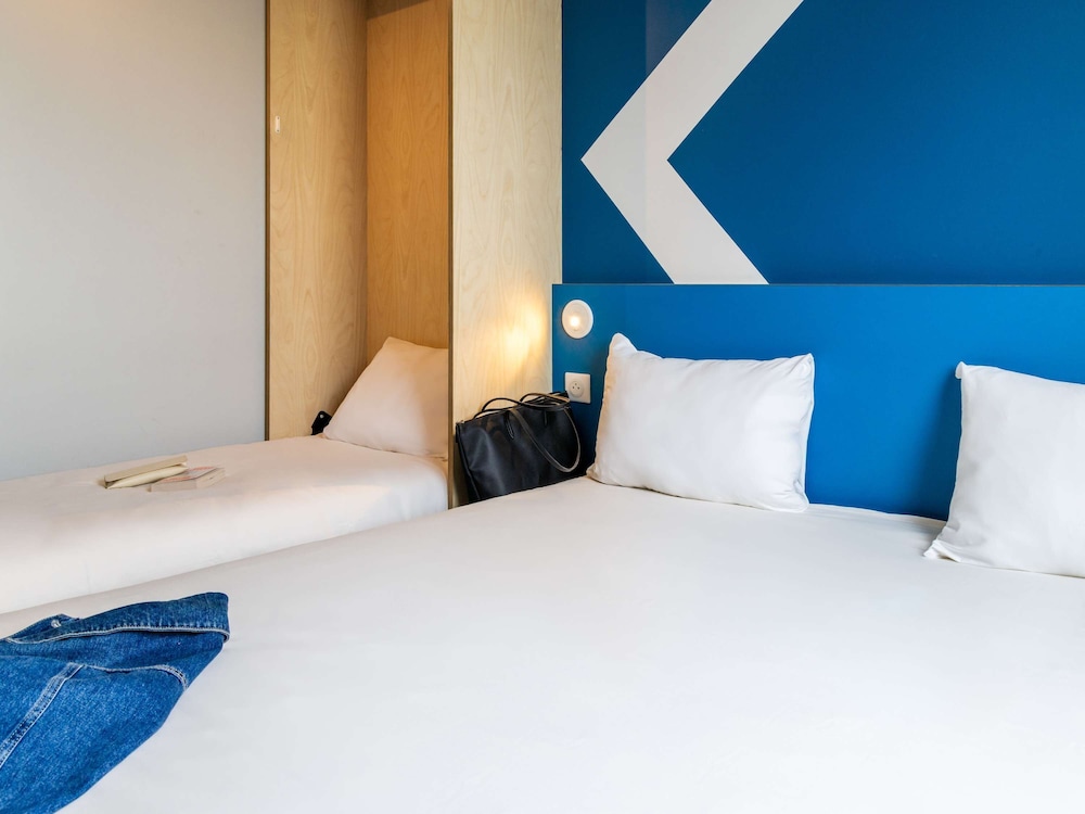 Triple Room, Multiple Beds photo 3
