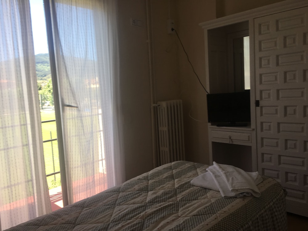 Single Room, Private Bathroom, Garden View