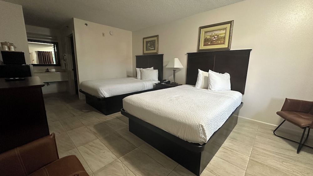 Deluxe Double Room, 2 Double Beds, Smoking photo 1