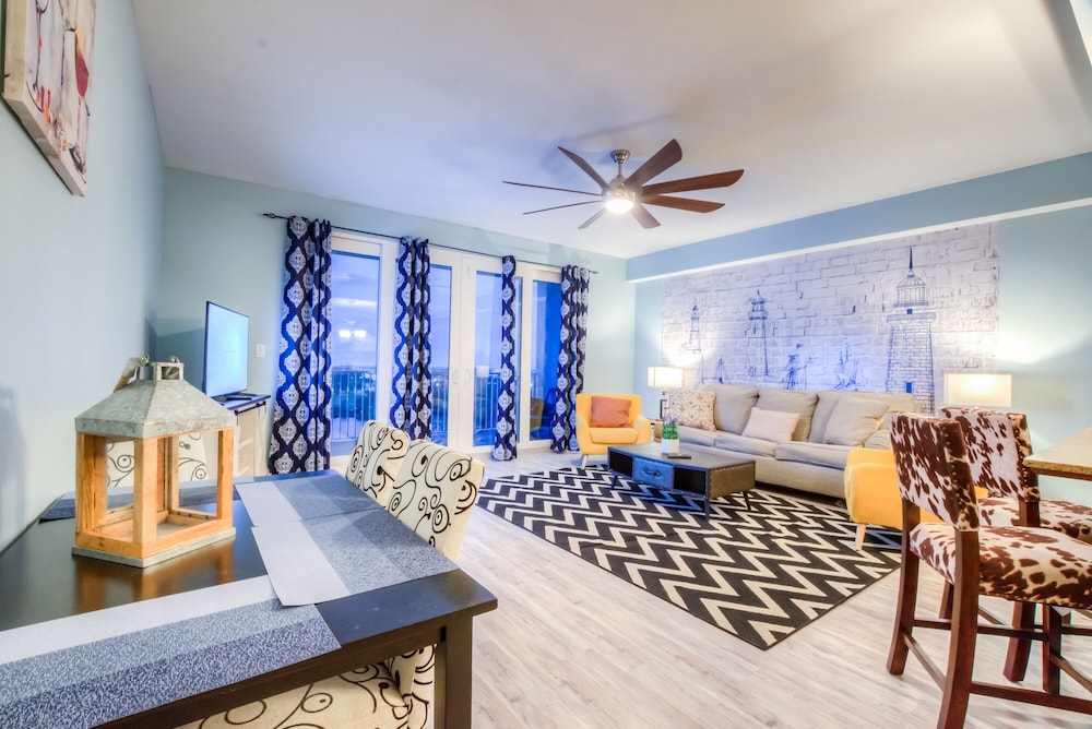 Condo, 1 Bedroom, Balcony, Lake View (1436)