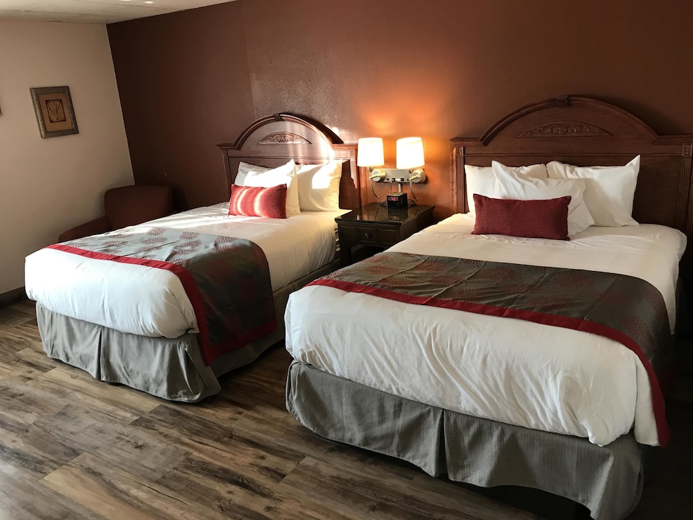Room, 2 Queen Beds, Non Smoking photo 3