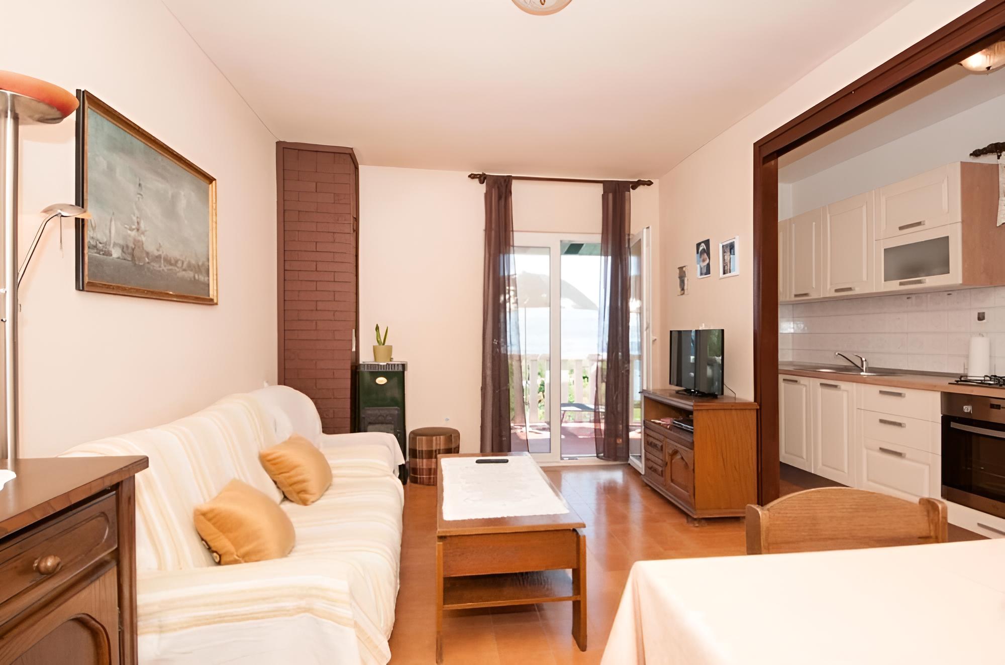Apartment (Ves - next to the sea - A2(4))