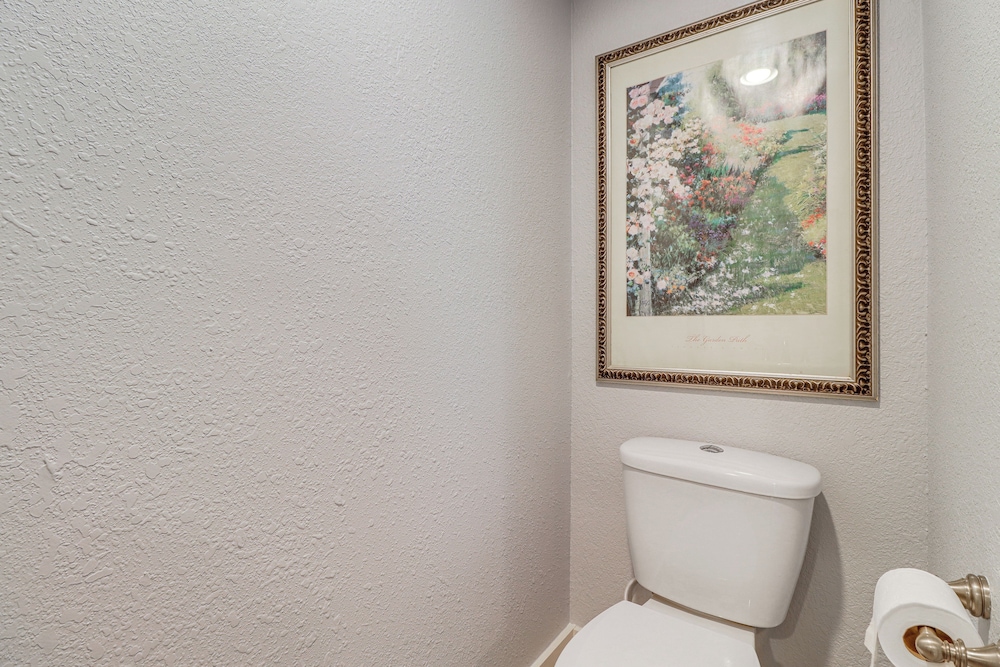 House (4 Bedrooms) photo 2
