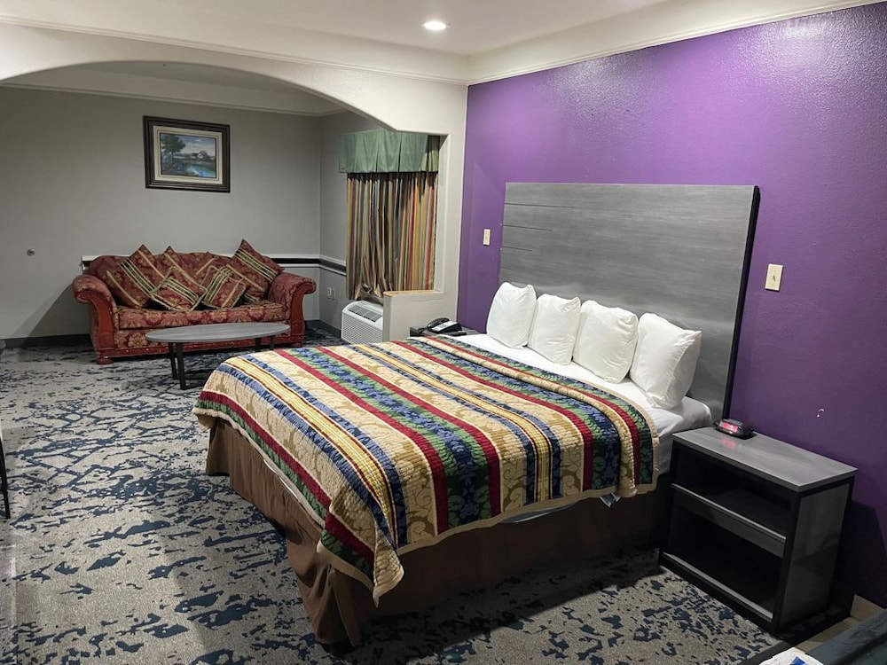 Suite, 1 King Bed, Non Smoking, Jetted Tub