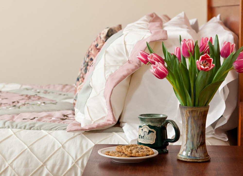 Economy Double Room, 1 Queen Bed