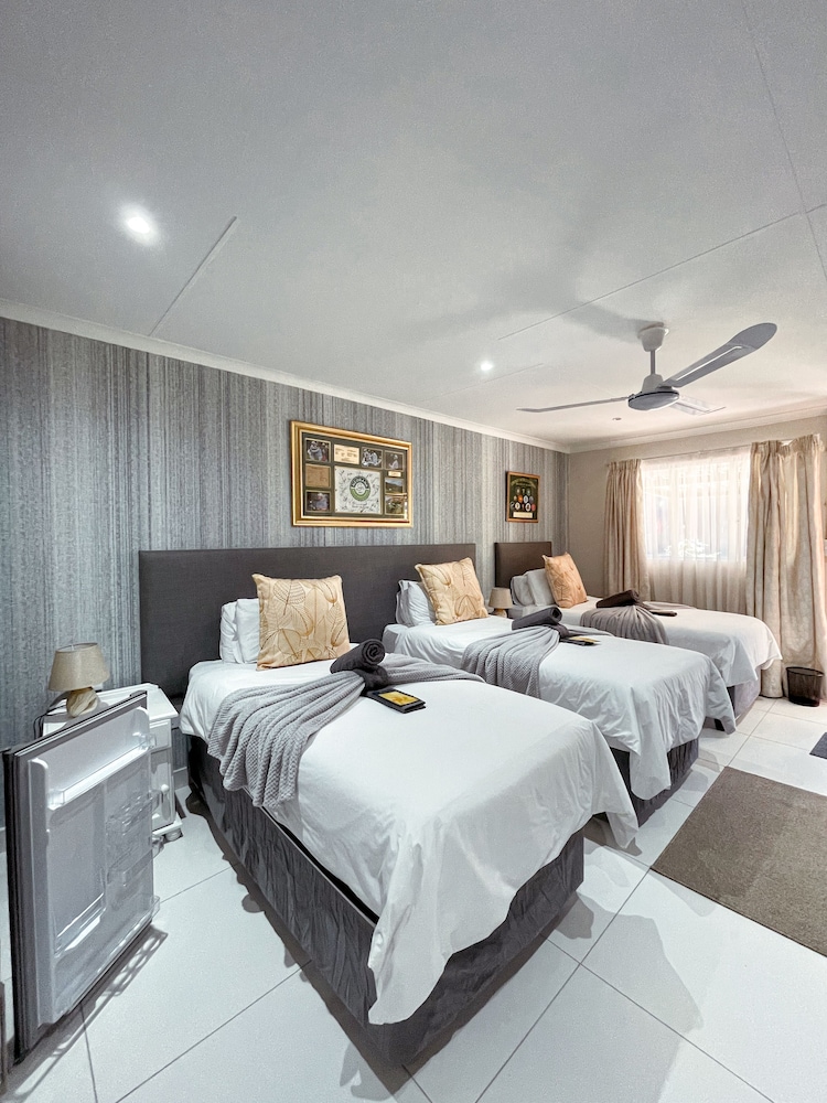 Luxury Room photo 1