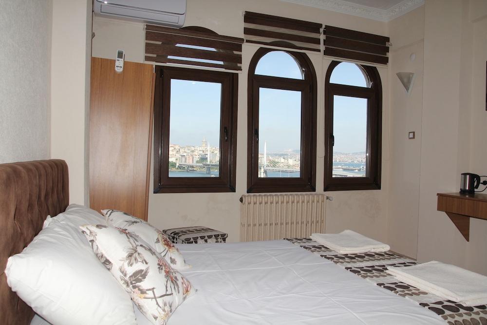 Standard Quadruple Room, Sea View photo 2