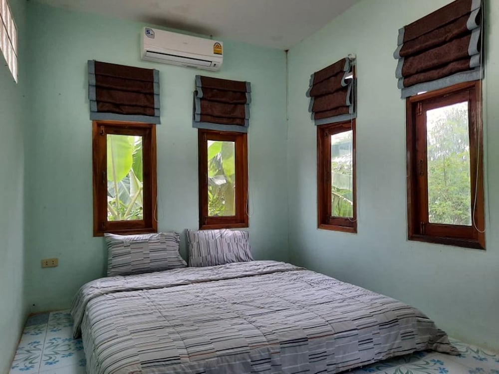 Basic House, Multiple Beds, Garden View photo 1