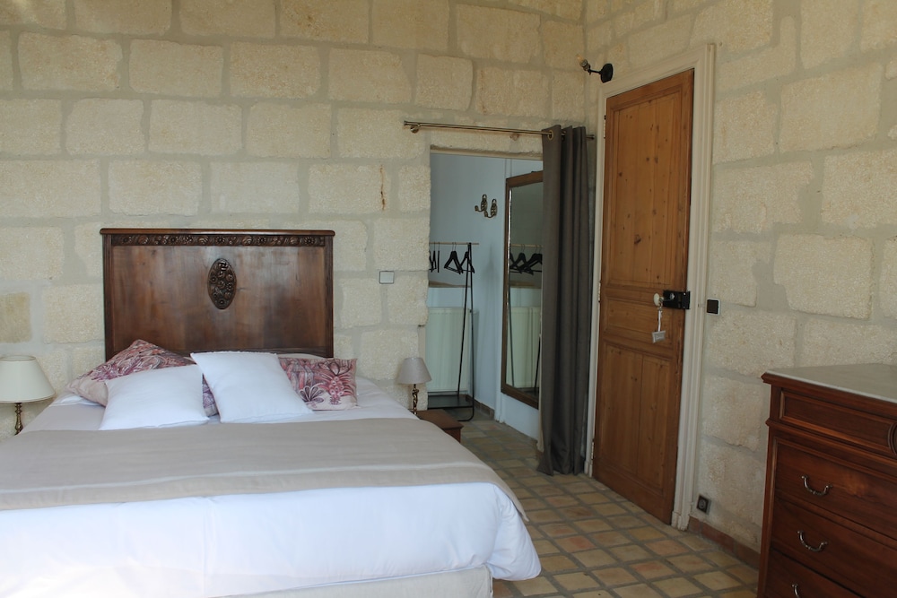 Double Room (Camael) photo 1