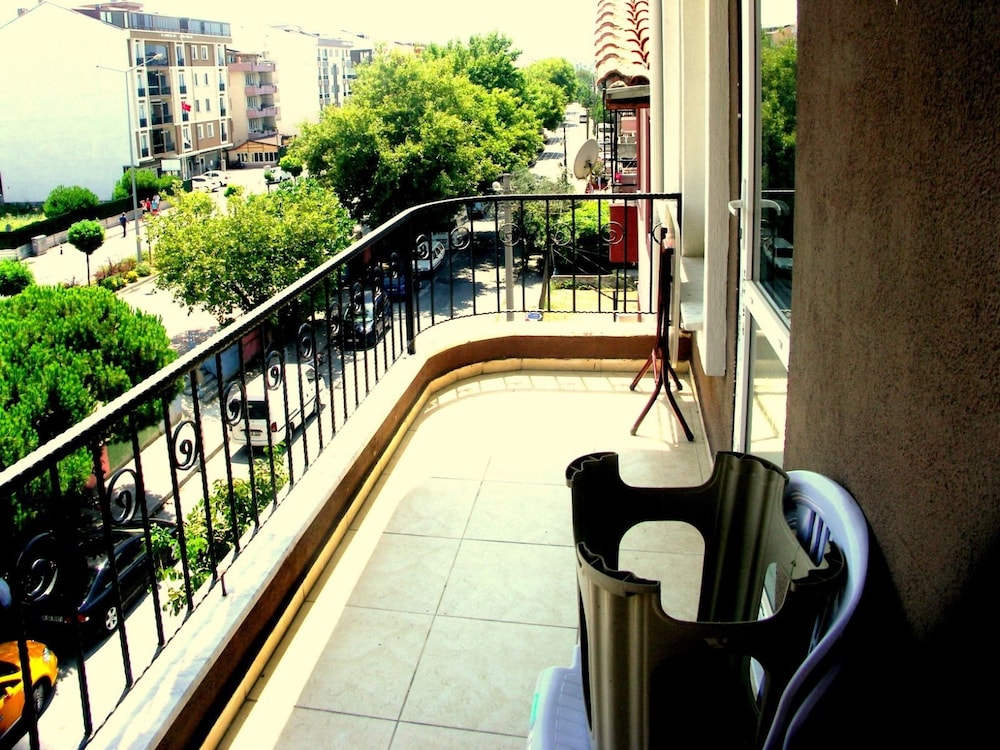 Business Apartment photo 1