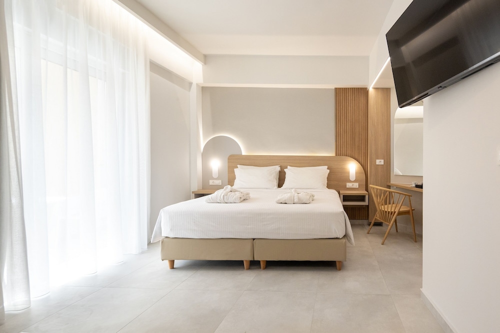 Standard Double or Twin Room photo 1