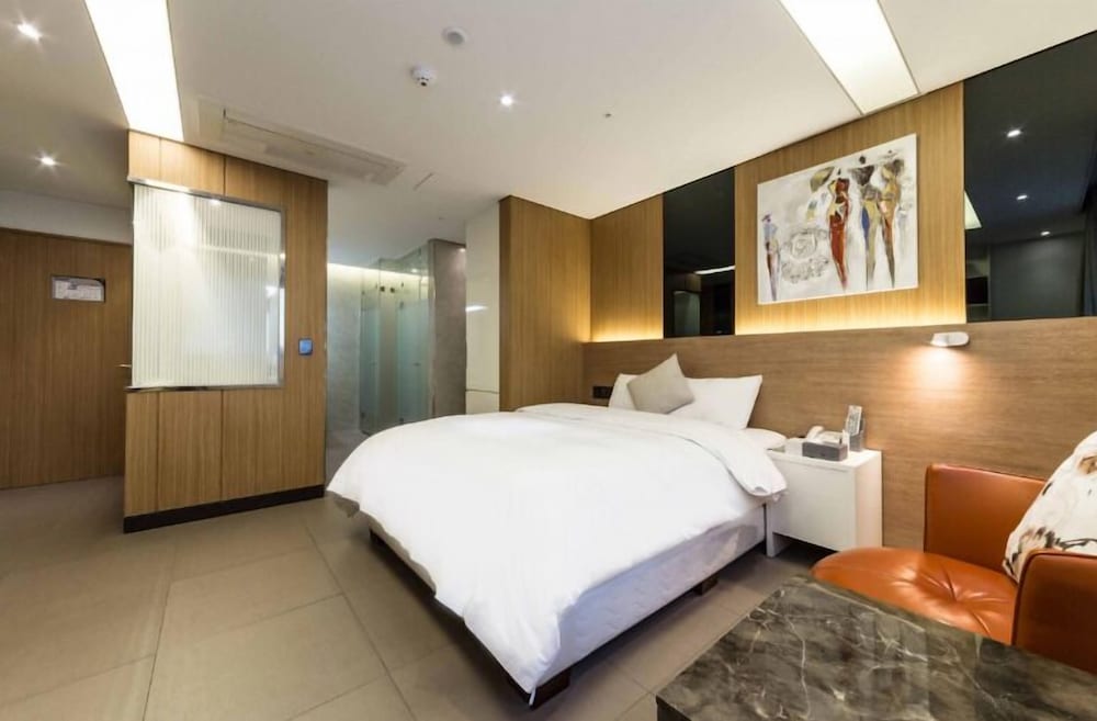 Deluxe Double Room photo 3