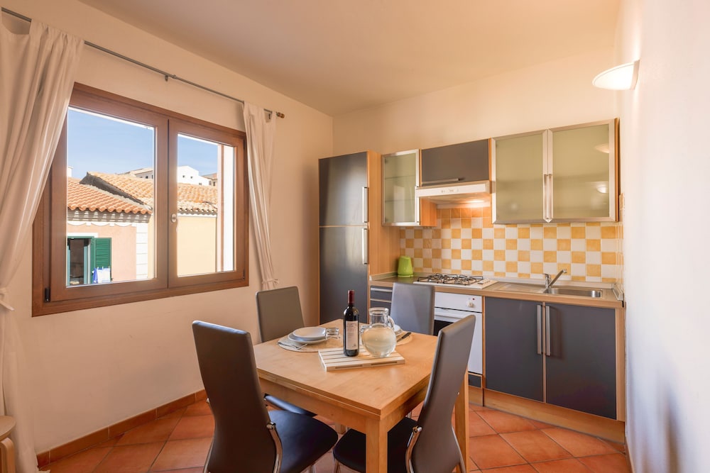 Signature Apartment photo 2