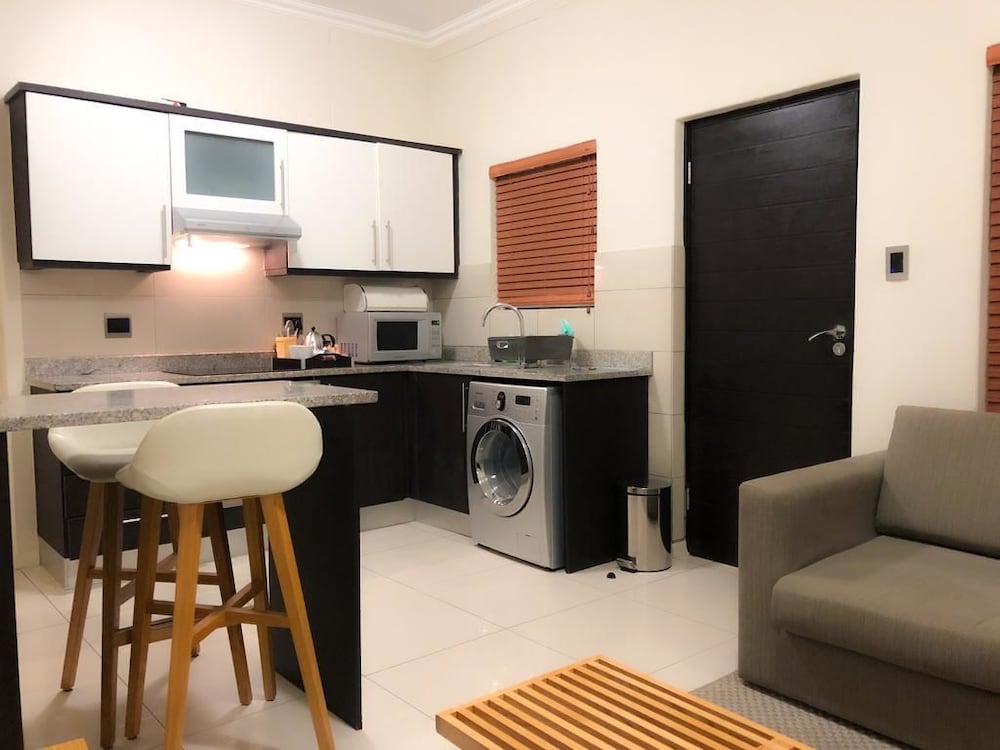 Luxury Apartment, 1 King Bed, Non Smoking photo 3
