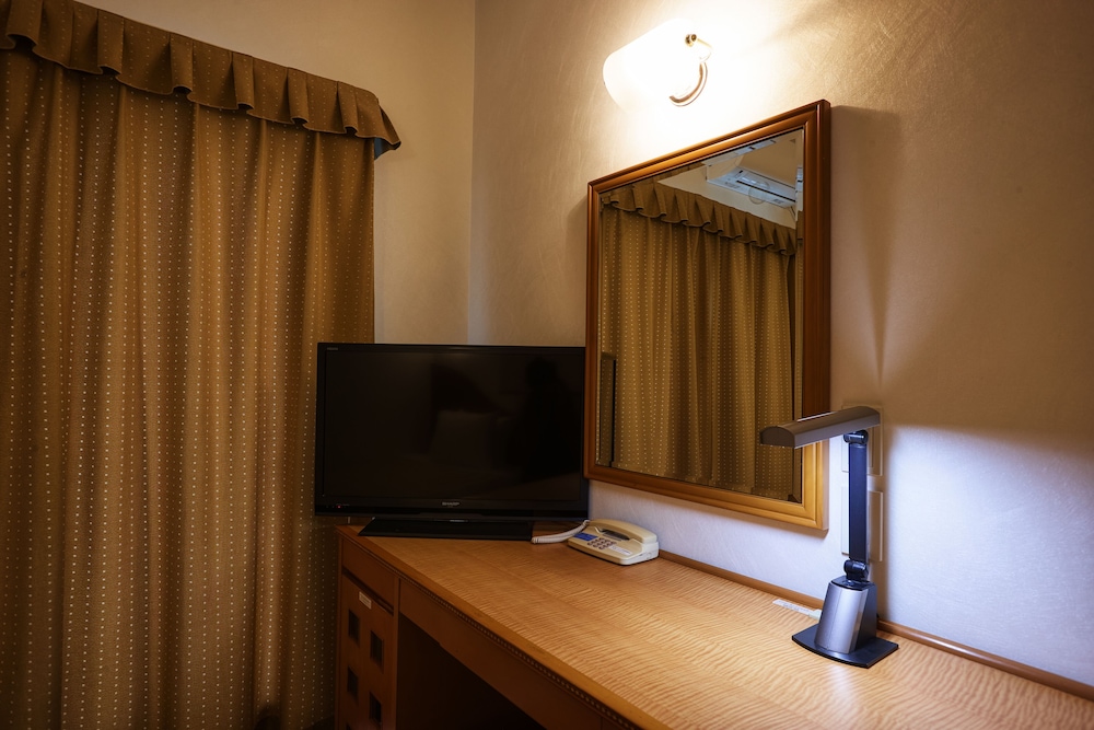 Double Room, Smoking, City View - Photo 9
