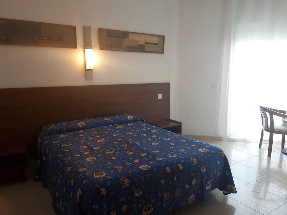 Double Room, Private Bathroom, Courtyard View