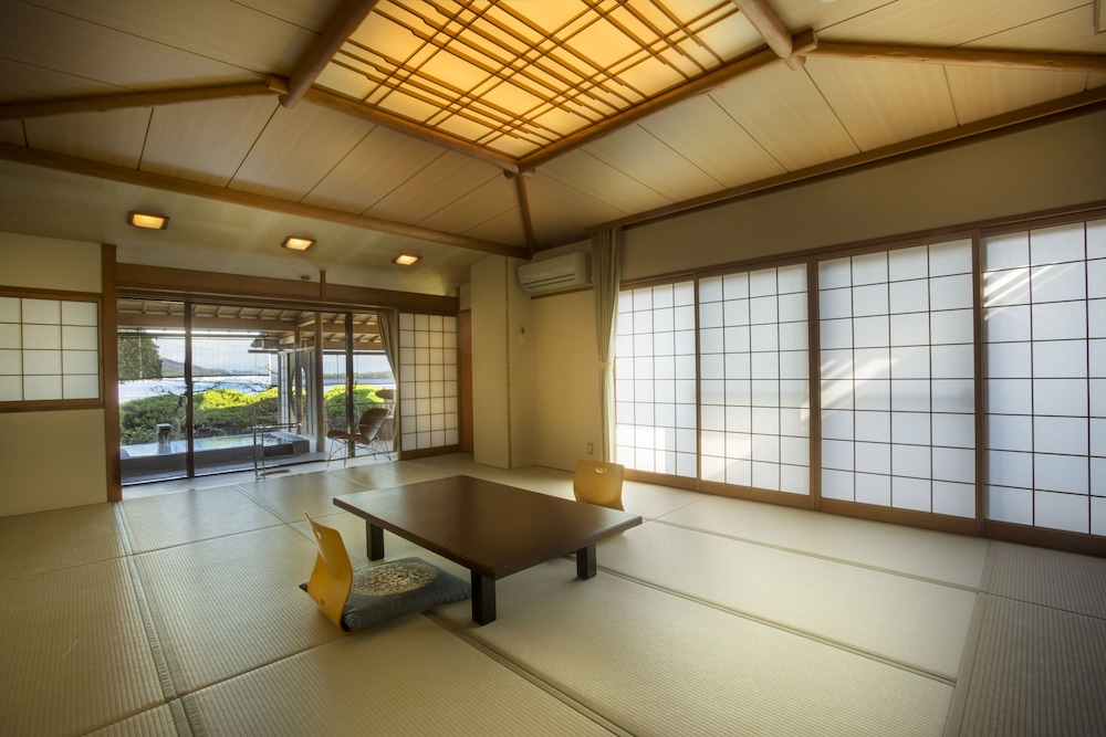 Traditional Room, Non Smoking, Bathtub (42㎡) photo 2