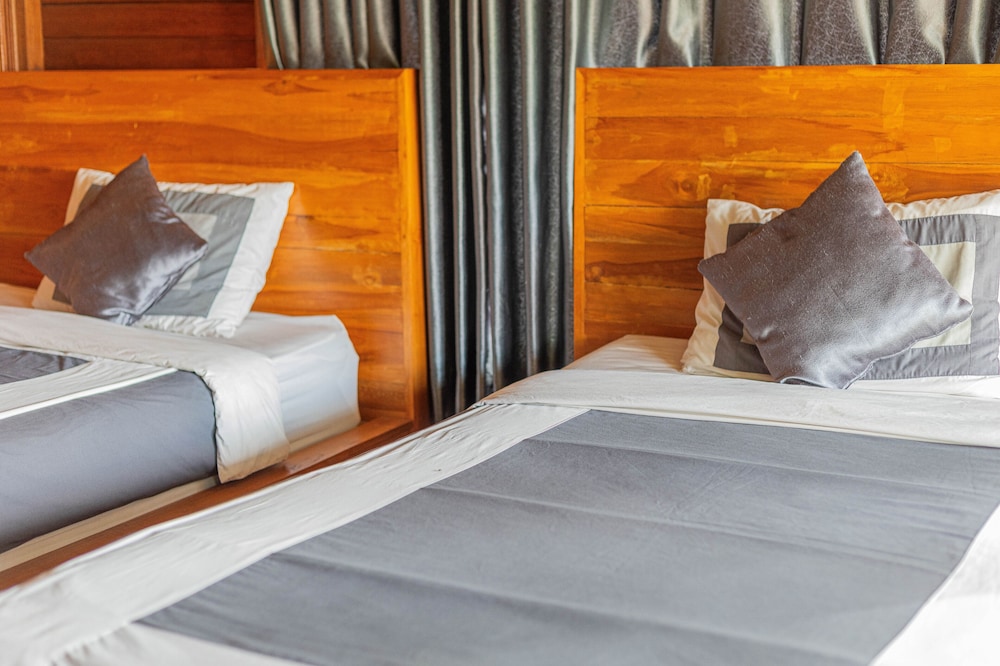 Deluxe Twin Room photo 2