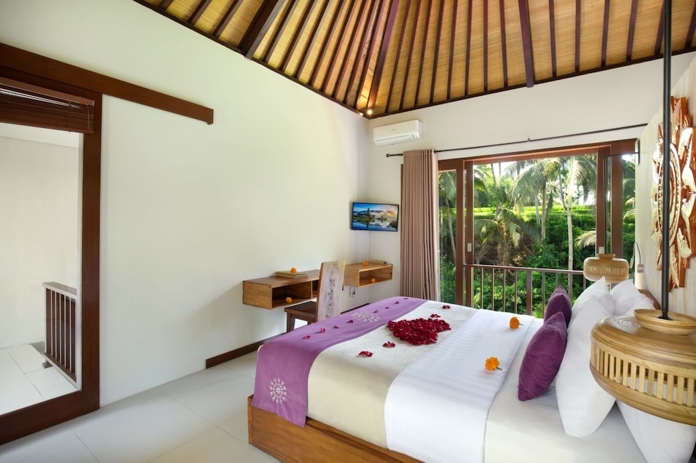One Bedroom Private Pool Villa With Forest View photo 2