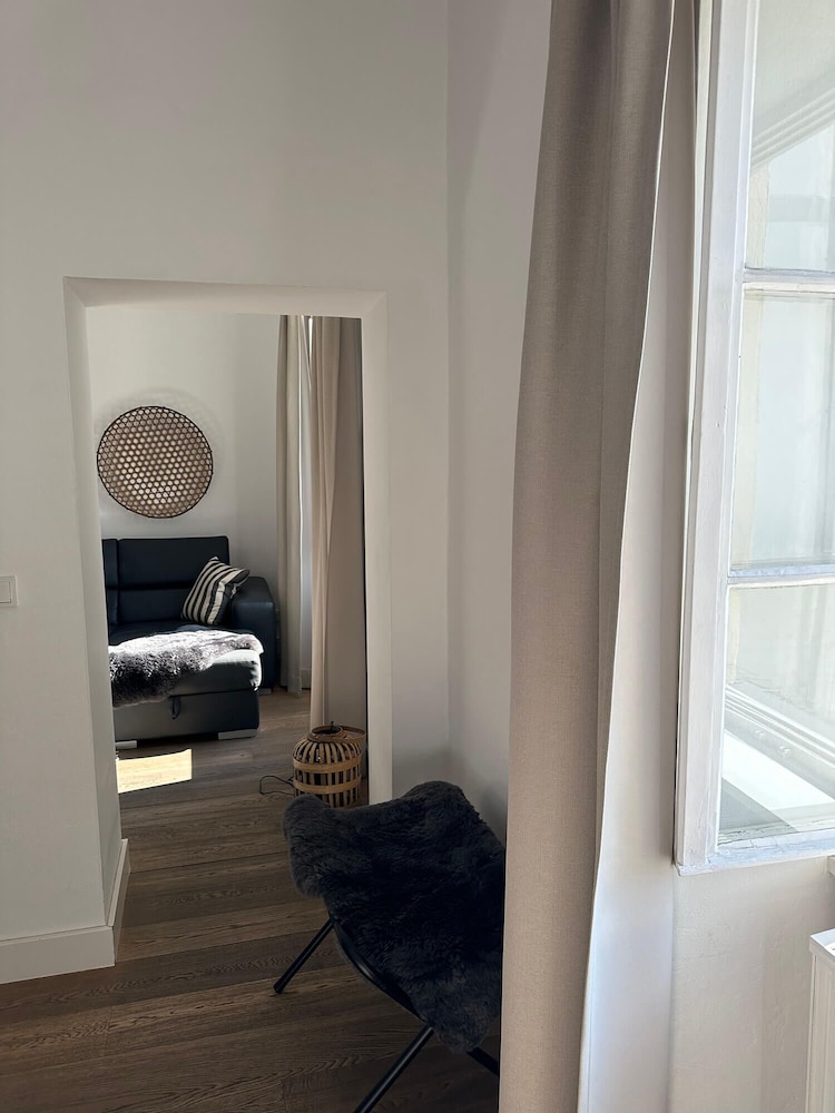 Single Room - Photo 1