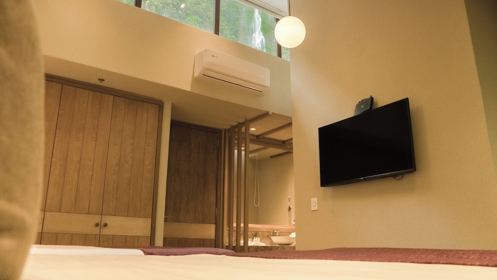 Premium Double or Twin Room, 2 Double Beds, photo 6