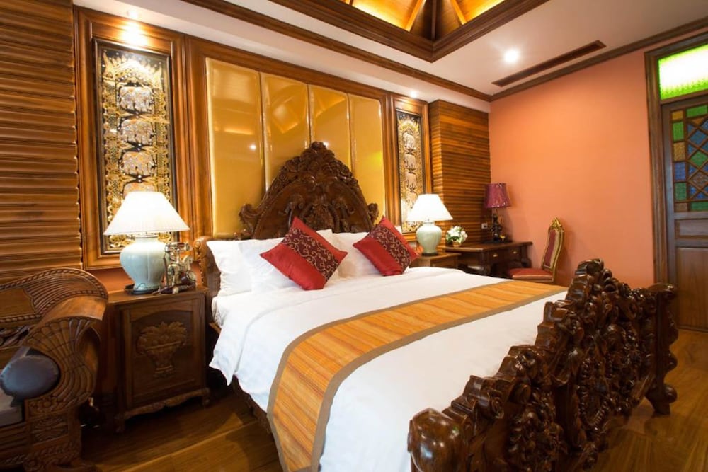 Executive Room (Pool Access with Jacuzzi and Balcony)