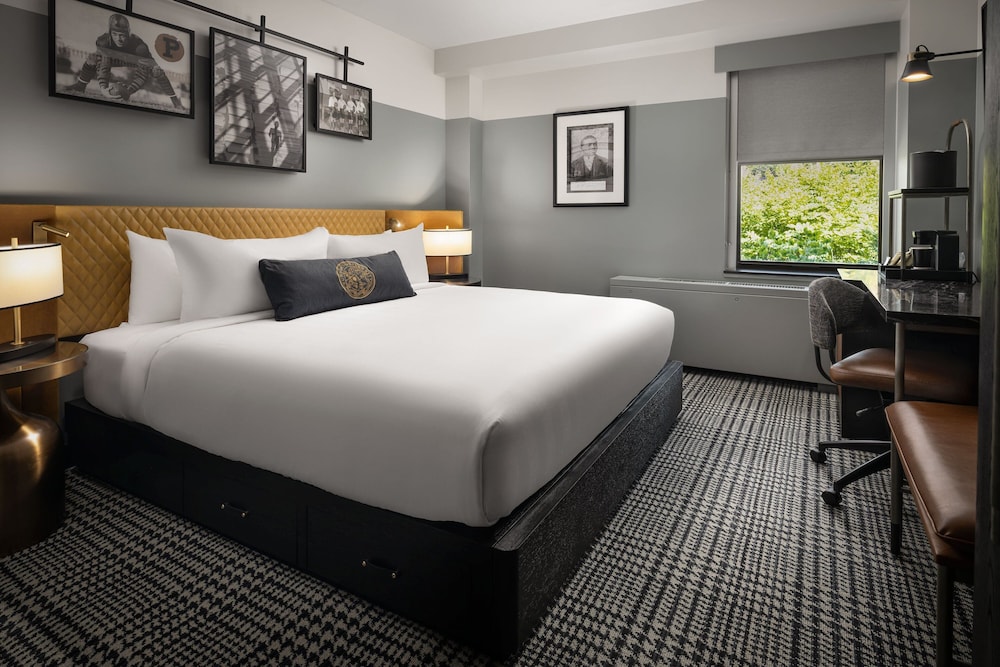 Standard Room, 1 King Bed photo 1