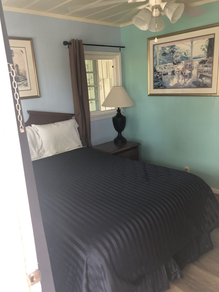 Basic Apartment, 2 Double Beds, Kitchenette photo 1
