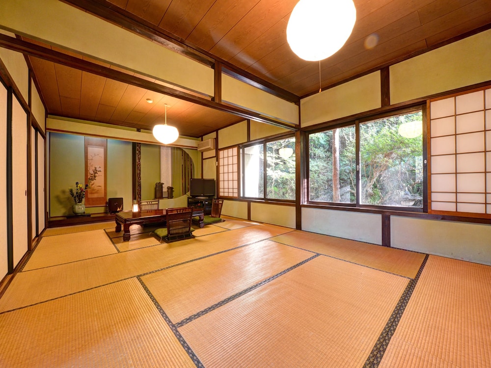 Family Room (Japanese-style) photo 3