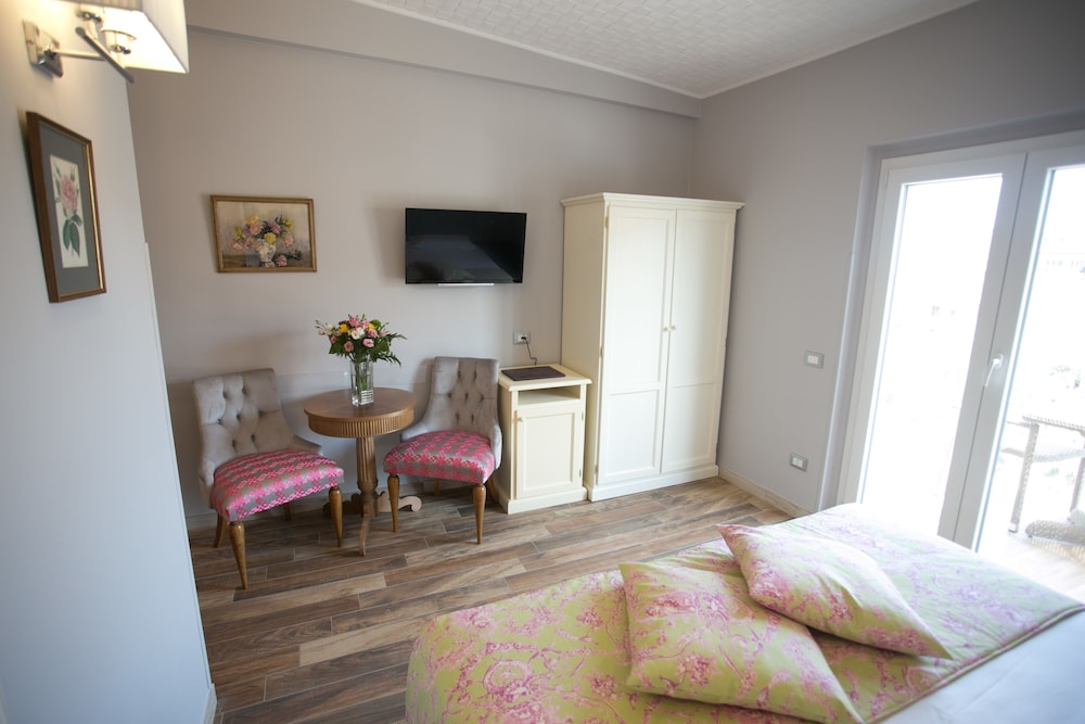 Standard Double Room, Terrace, Sea View (Duca Boemondo) photo 2