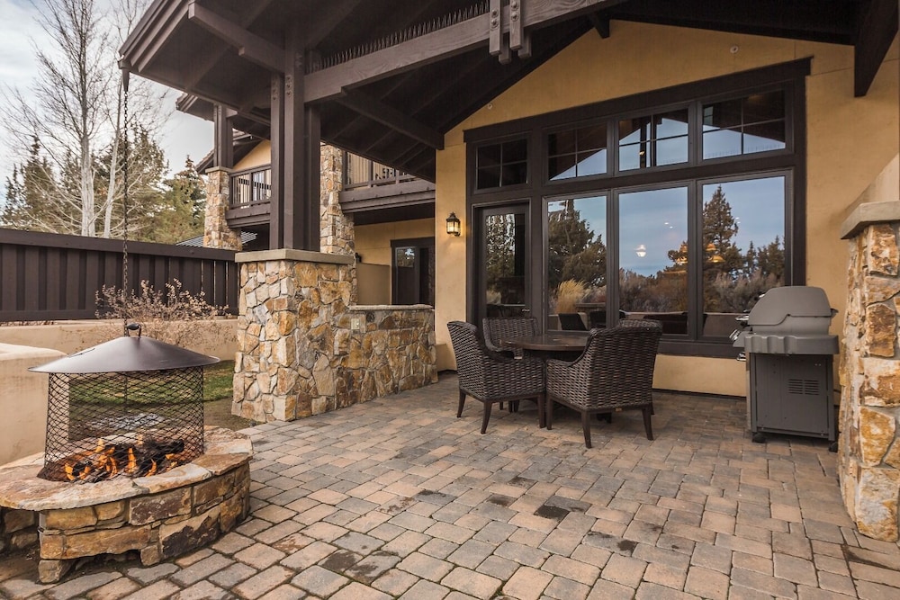 Room, 3 Bedrooms (Pet Friendly Vacation Rental) photo 1